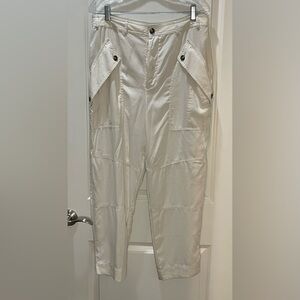Express Women's Off White Cargo Style Ankle Pants Size 12 NWT